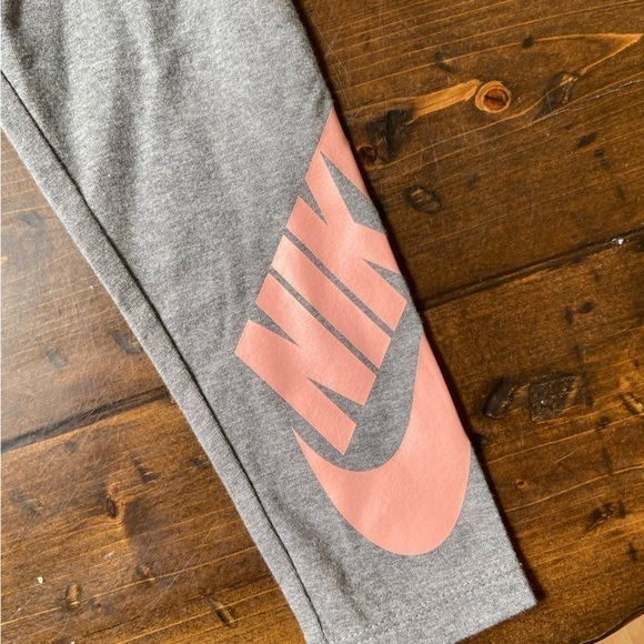 🦄Nike Leggings - Picture 5 of 7